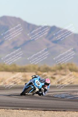 media/Dec-07-2025-CVMA (Sun) [[3e7d2de5dc]]/Race 16-Formula Middleweight/